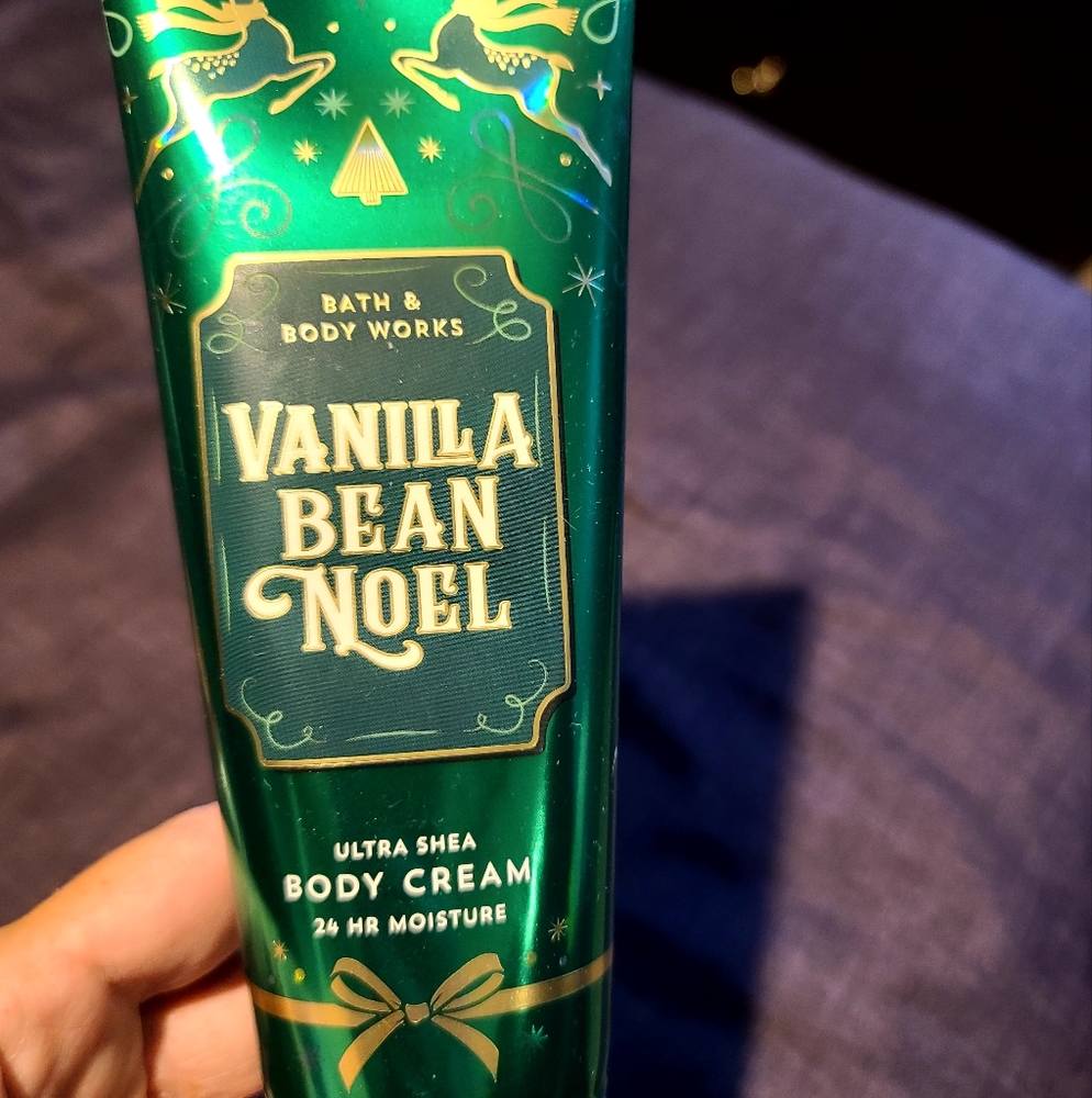 Vanilla Bean Noel Bath and Body Works